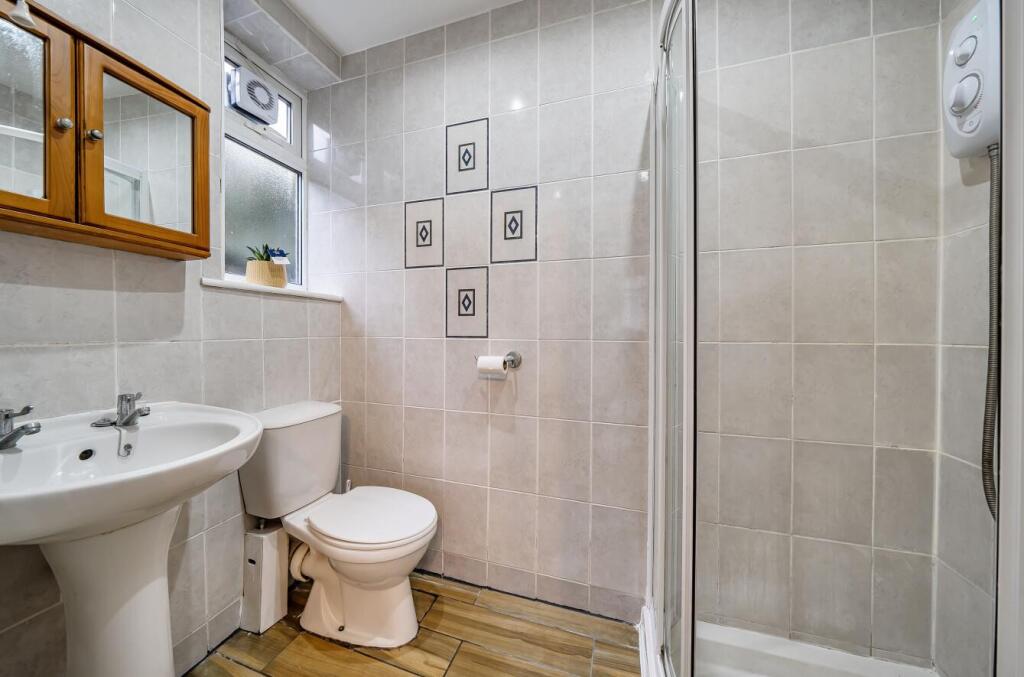 Davidson Frost-Wellings, DFW, Clamp Hill, Stanmore