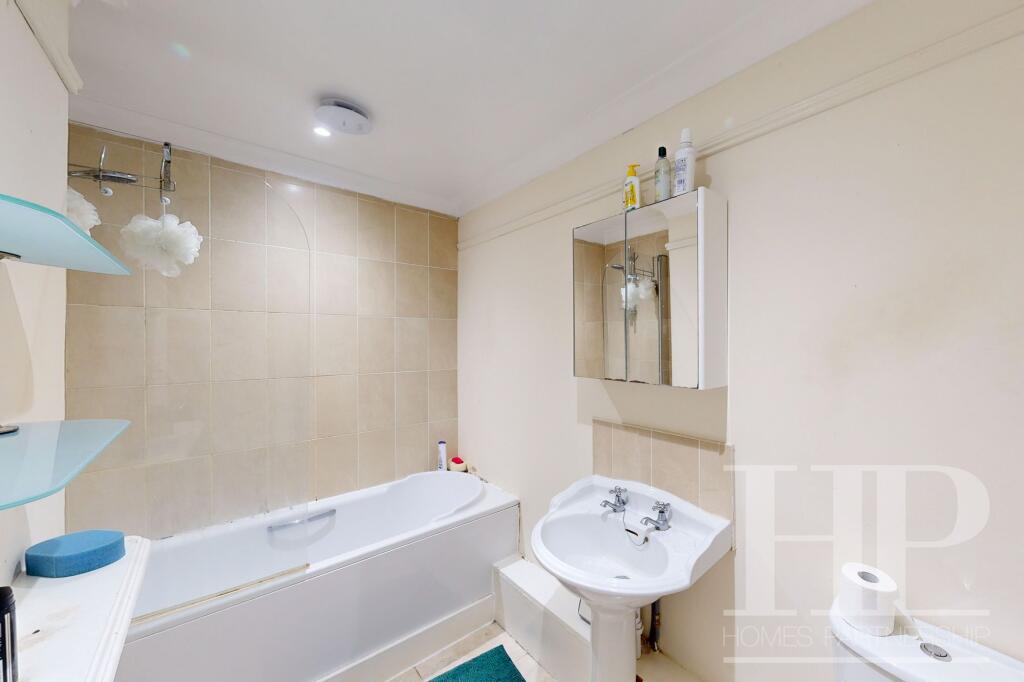 SHARED BATHROOM