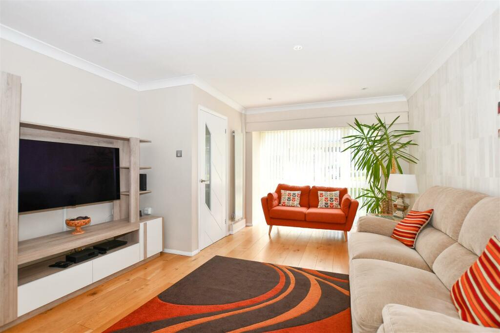 Living Room.jpg