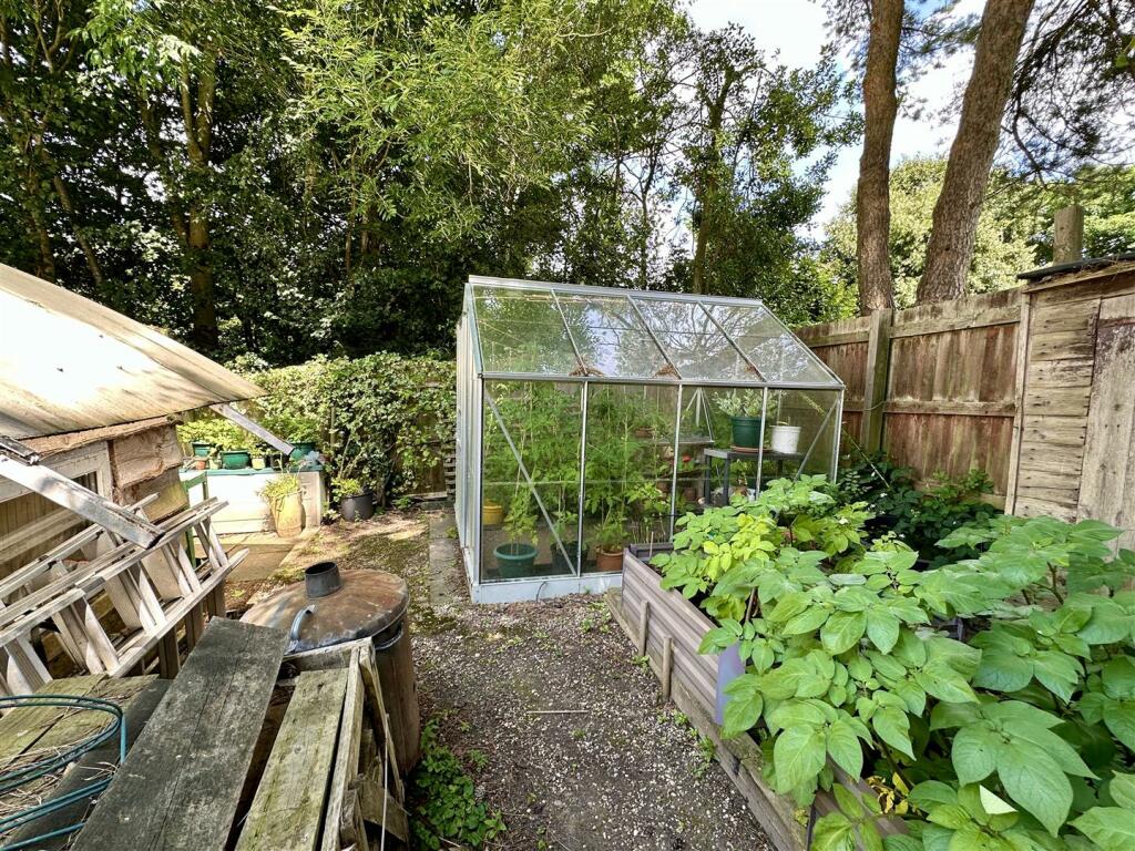 greenhouse (front)