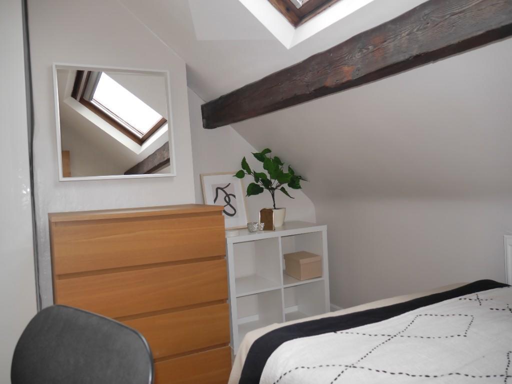 Attic front bedroom
