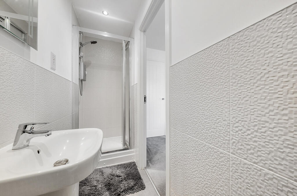 1332464-17-6899ea...