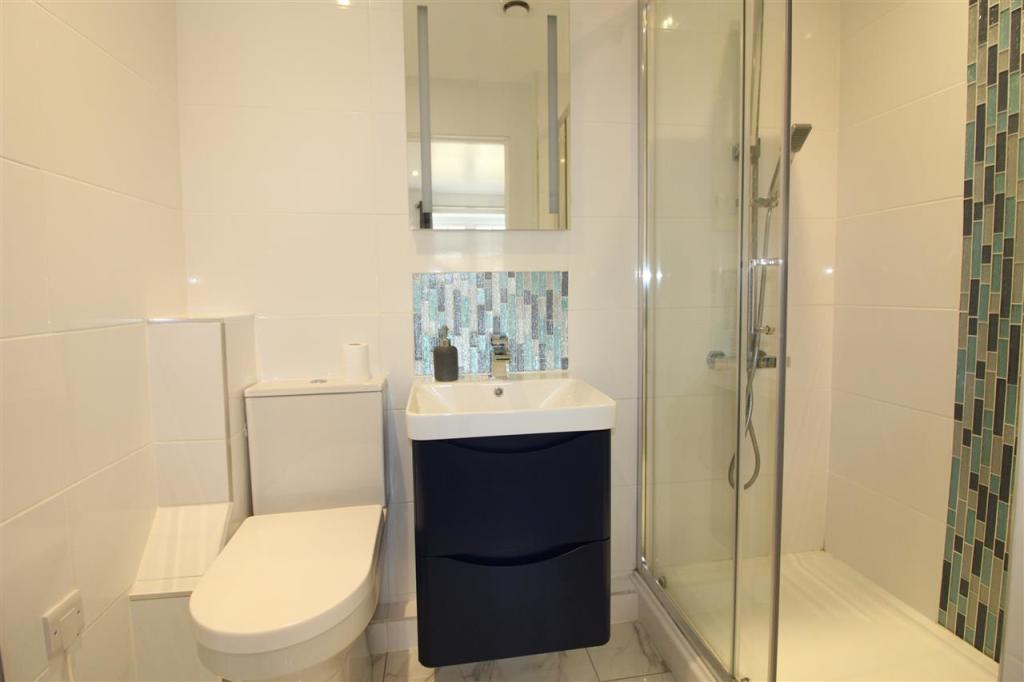 Cloakroom/ensuite