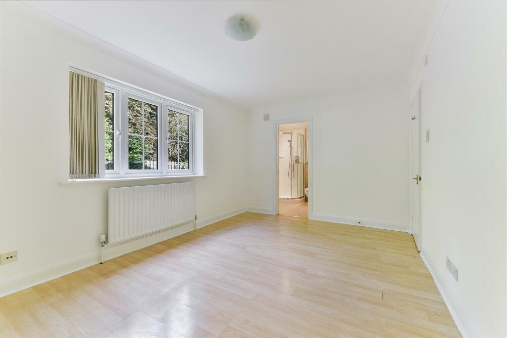 CORNER FARM CLOSE, 21- (9).jpg