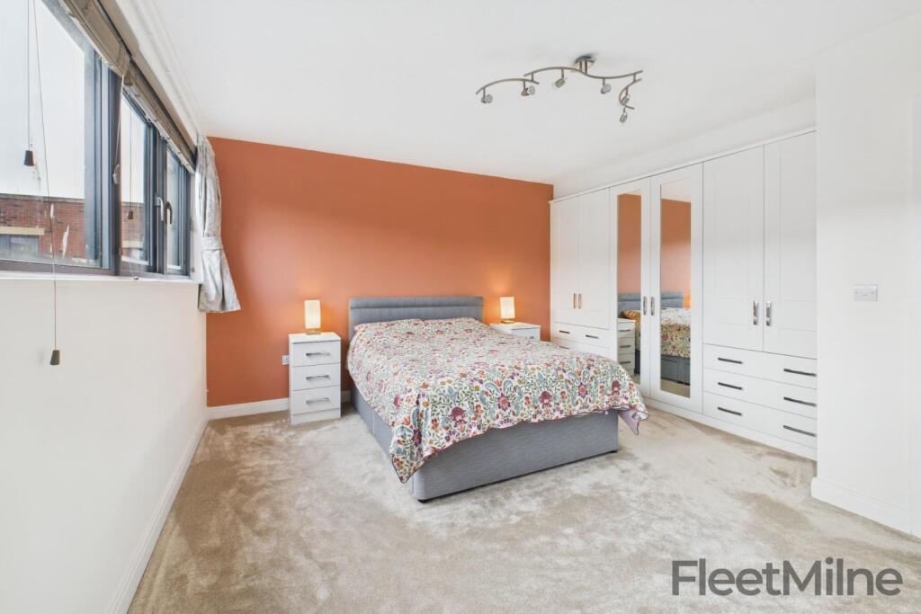 Main bedroom