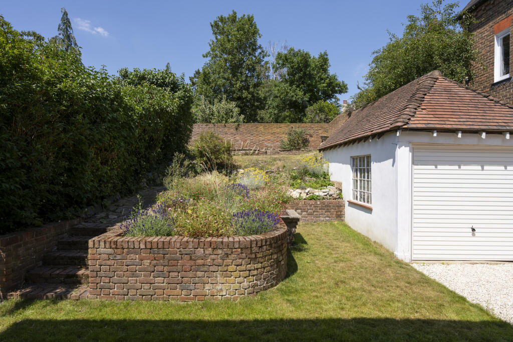 PR-9 Kidbrooke Gardens-28_Lo