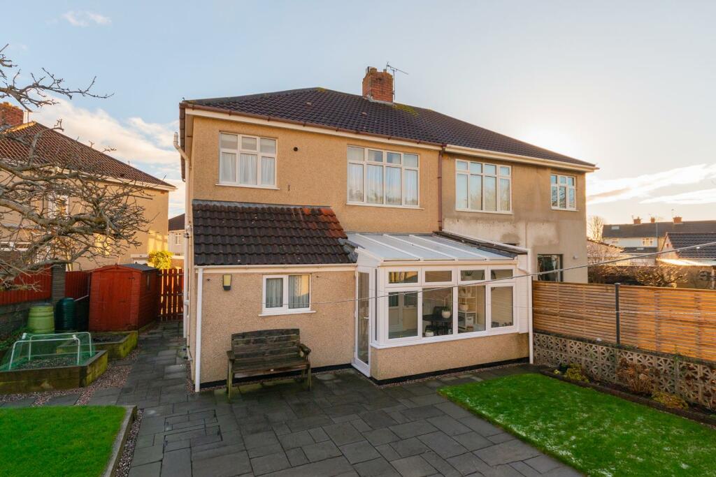 0S9WKE - External D.jpg