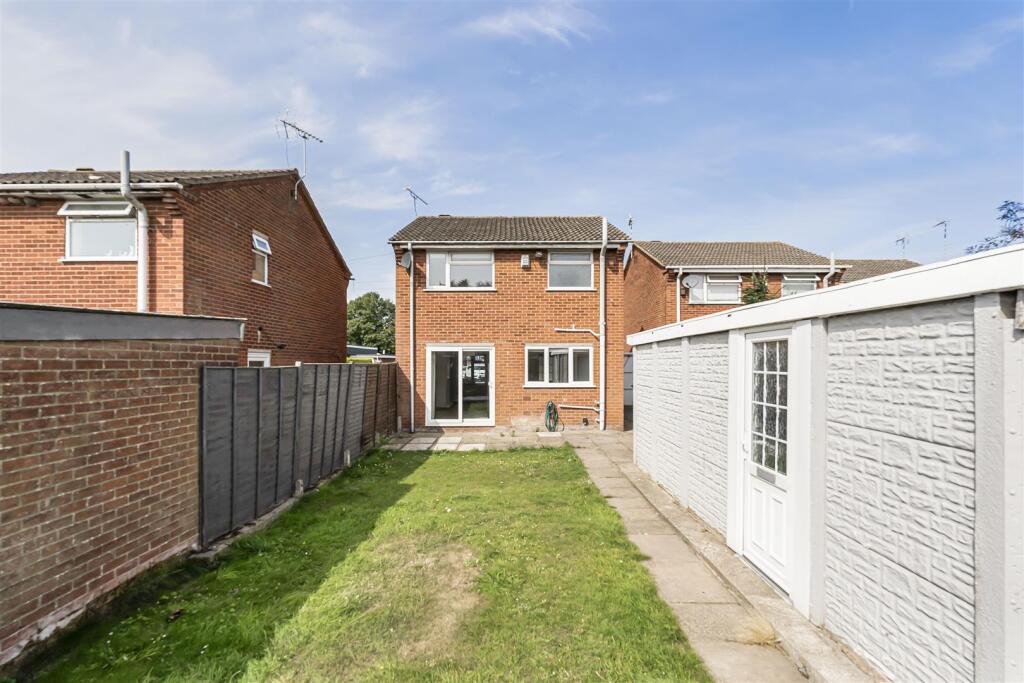 18 Boundary Road, Lutterworth (24).jpg