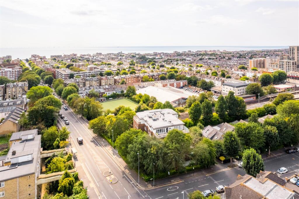 Flat 15, West View-32.jpg