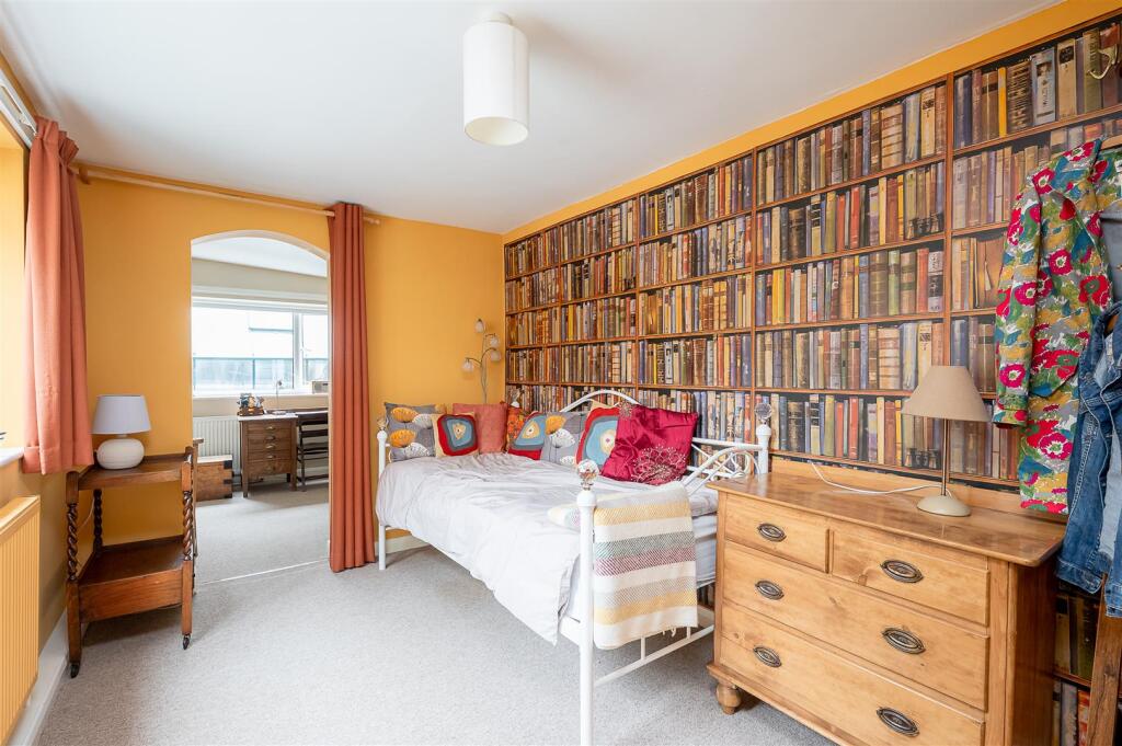 GROUND FLOOR BEDROOM