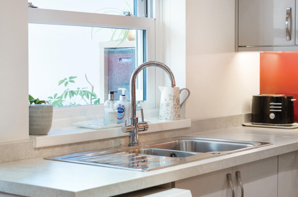 1383417-28-69207b...