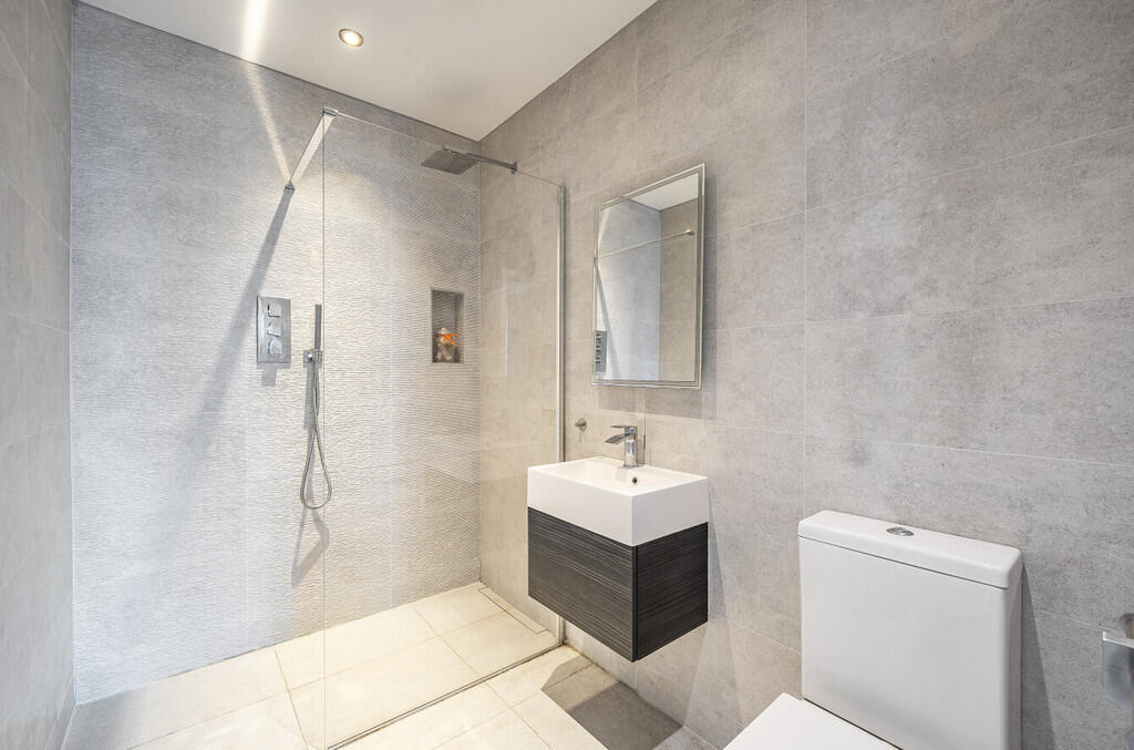 1342802-14-68a741...