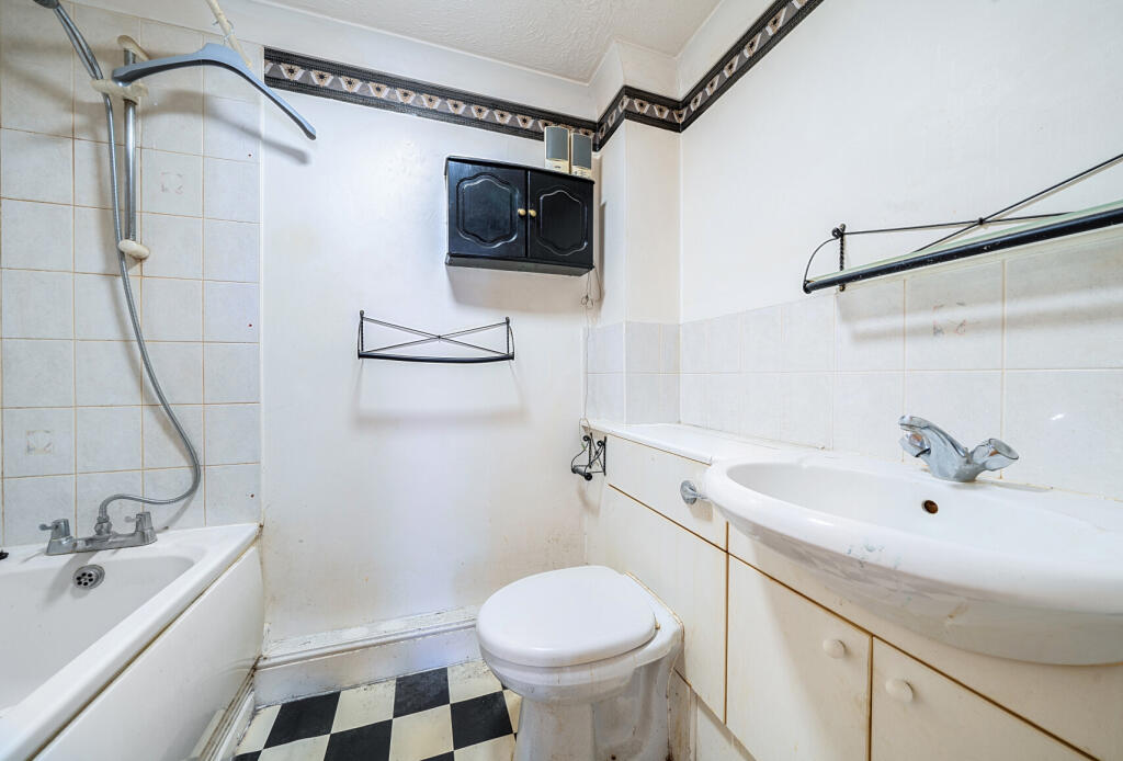 1316275-10-685bbb...