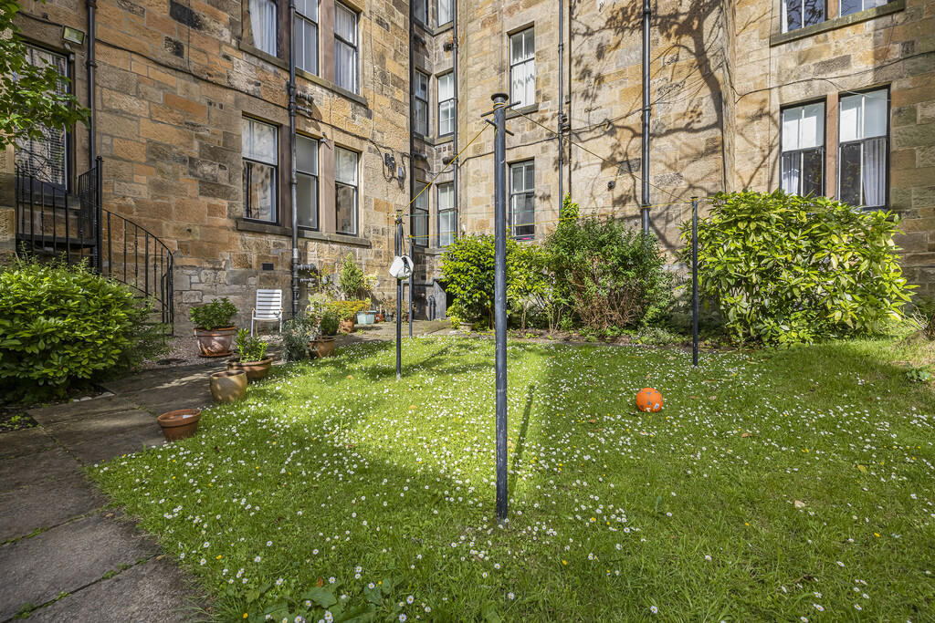 59-print-25 Queen...