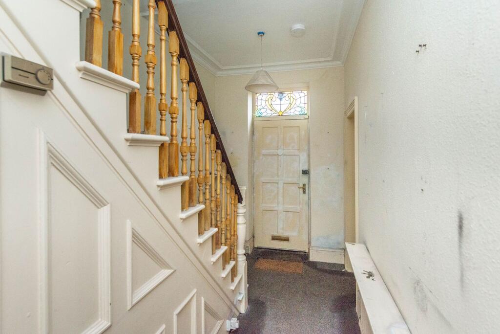 ENTRANCE HALLWAY AND LANDING