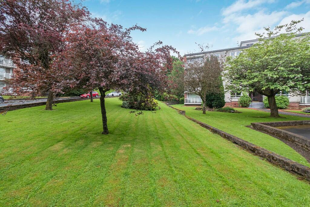 Garden Grouns