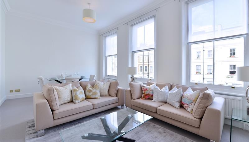 Living area.jpg