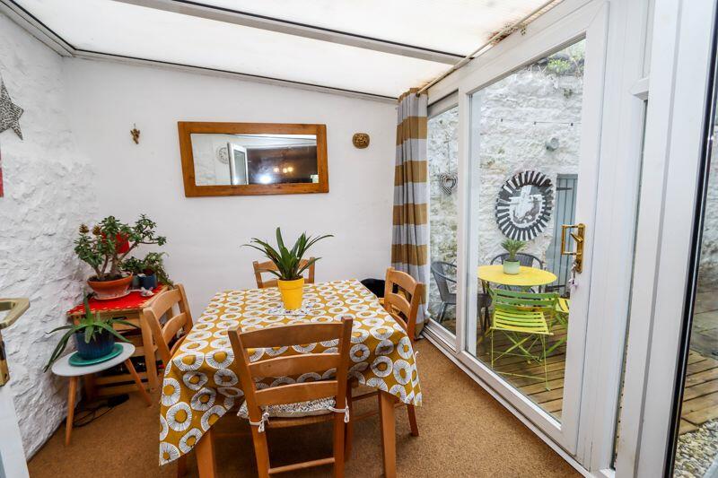 Conservatory/Dining Room
