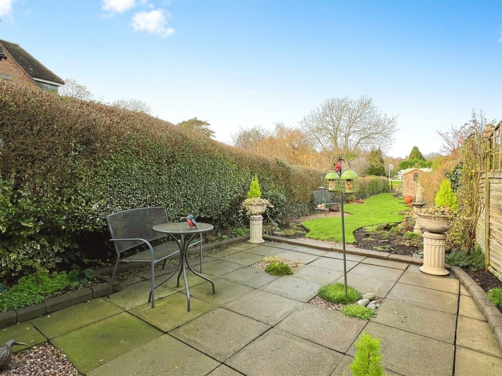 view 20down 20garden.jpg