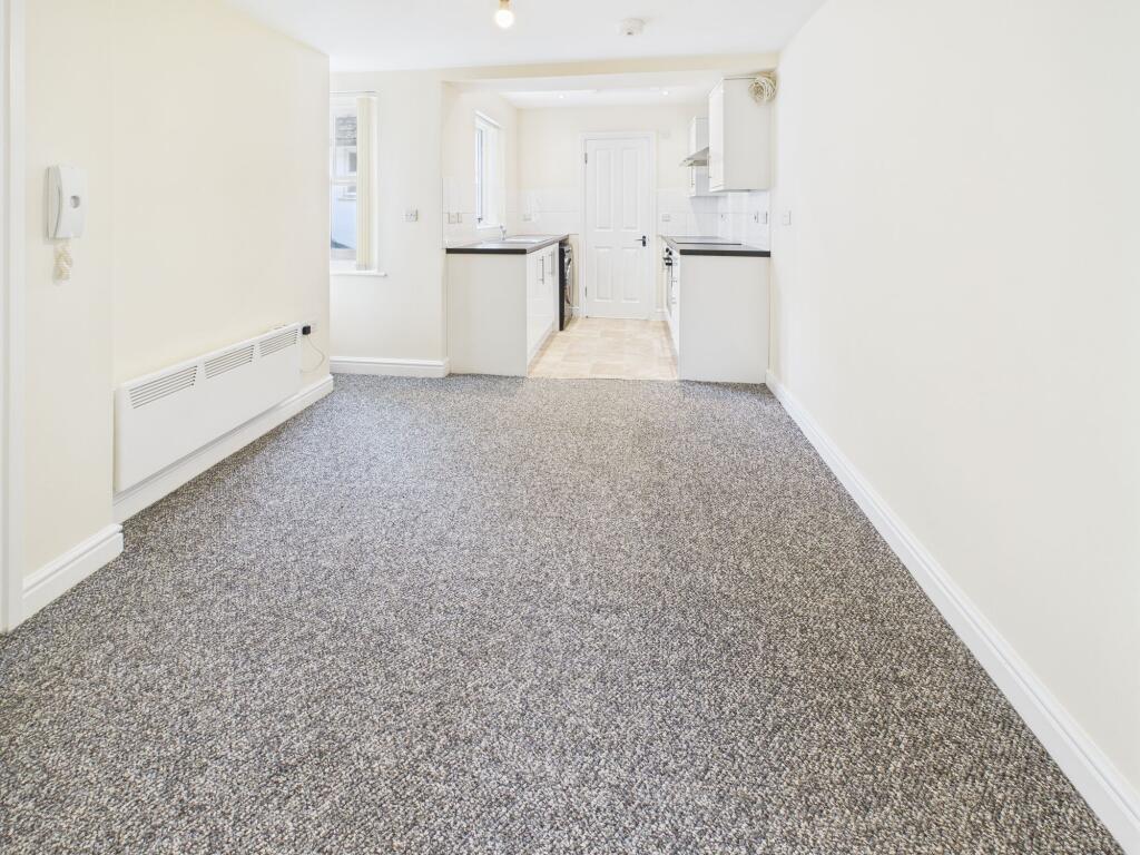 Kitchen / Living Room
