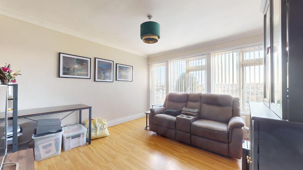 Bedroom 2 / Office