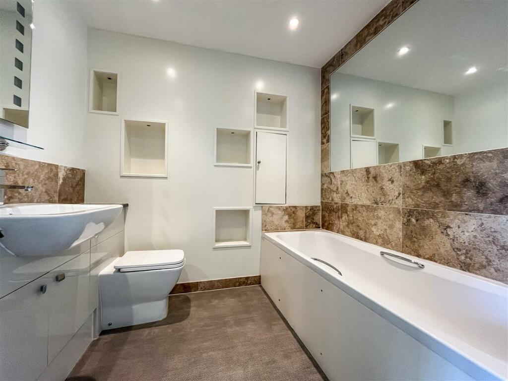 en suite.jpg