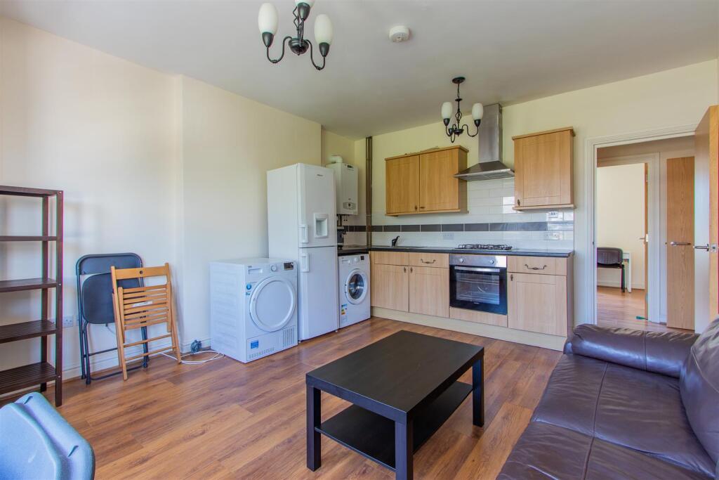 Richmond Crescent 11, 6-2.jpg