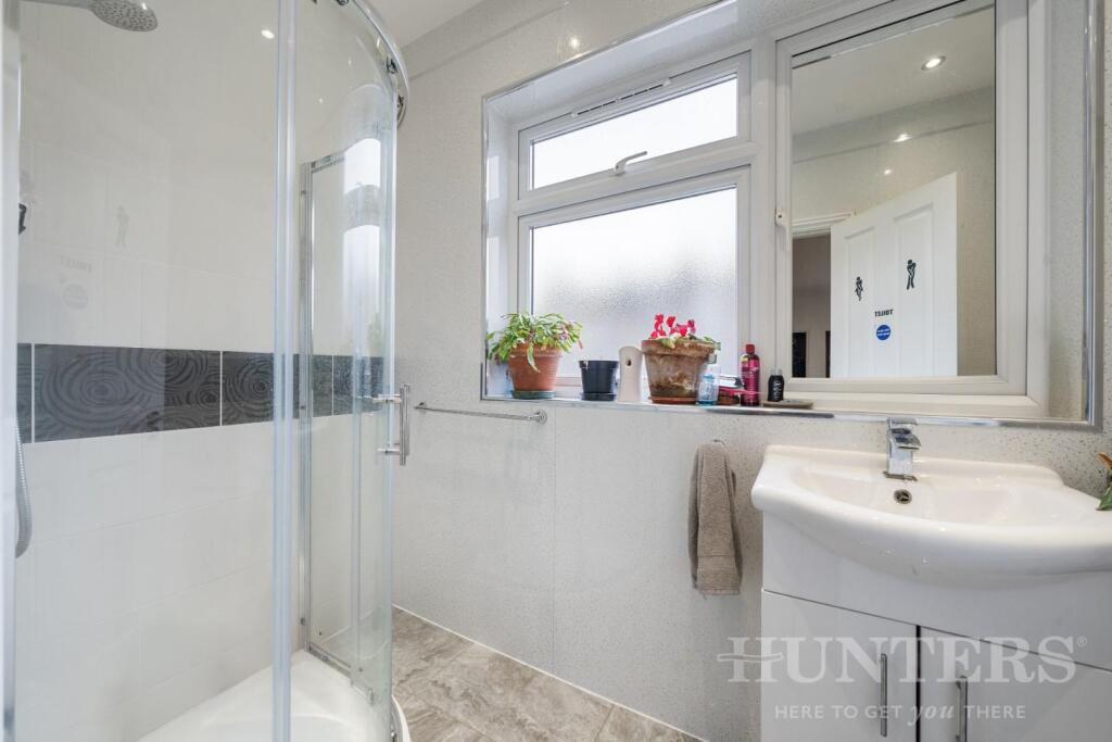 75 Springfield Road N15 4AY-5.jpg