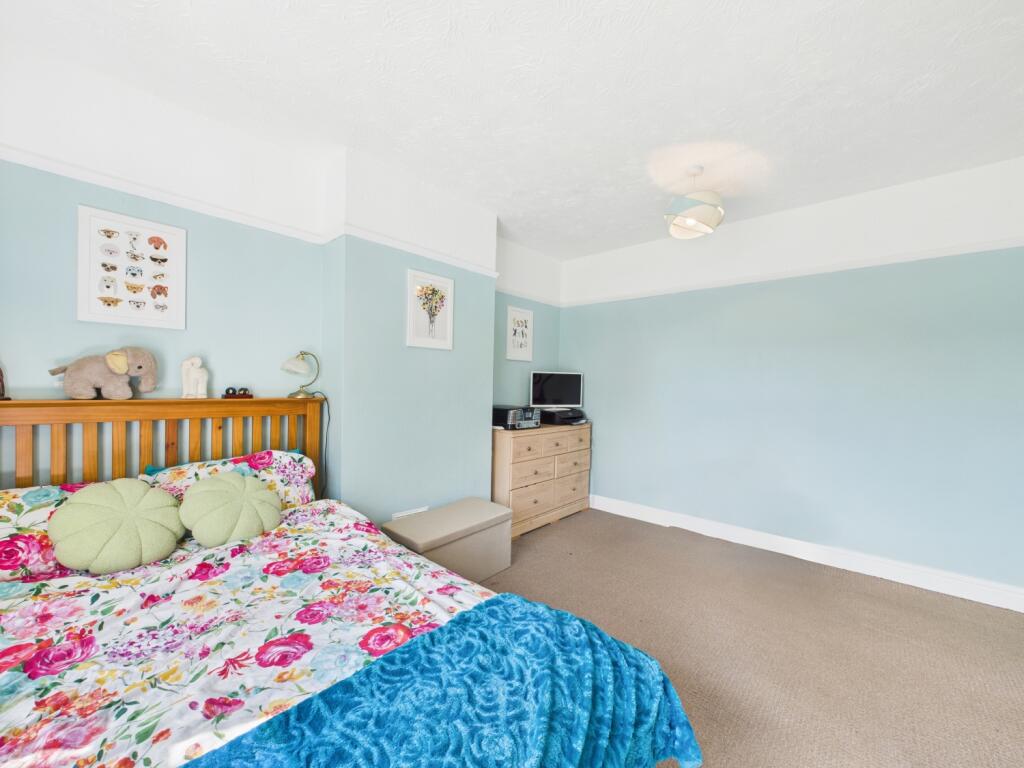 CAM04671G0-PR0040-STILL022