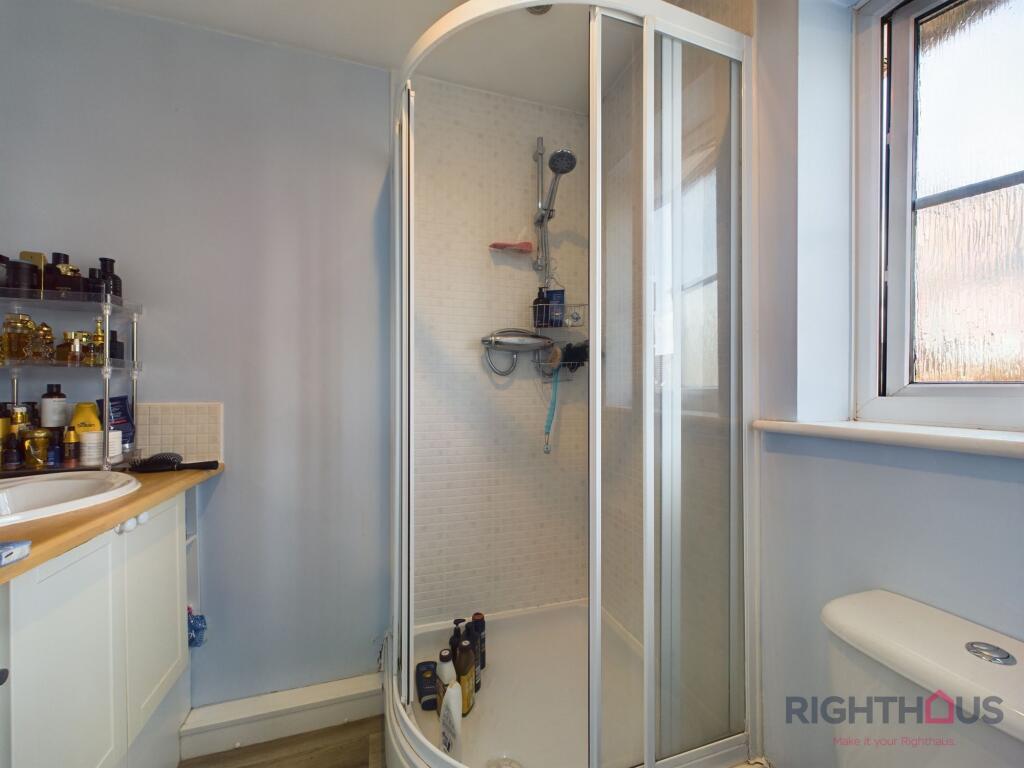 Ensuite Shower room