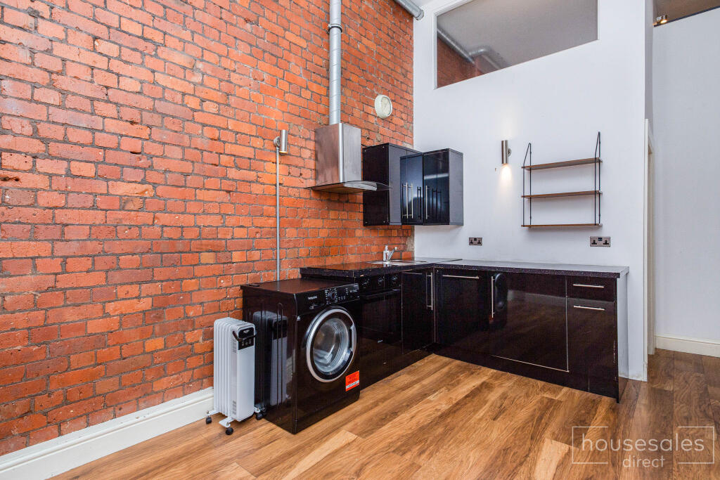 Kitchen/ Lounge