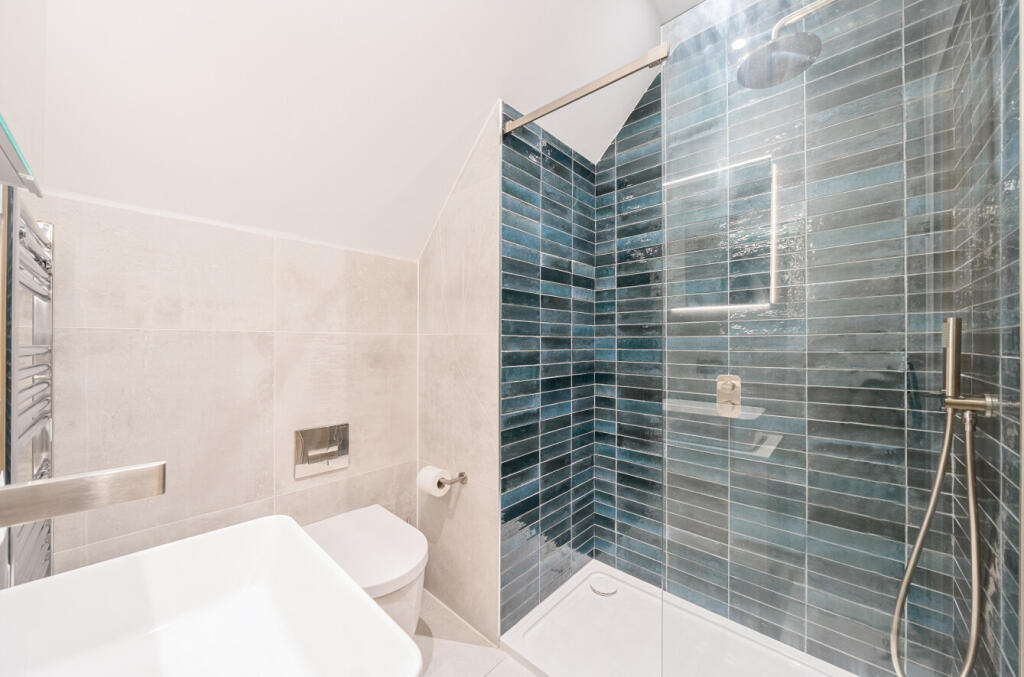 1315342-13-685ab9...