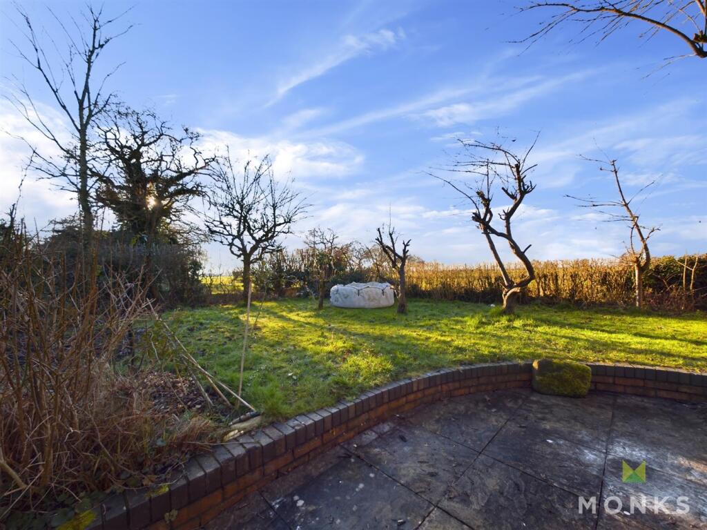 CAM01348G0-PR0561-STILL002.jpg