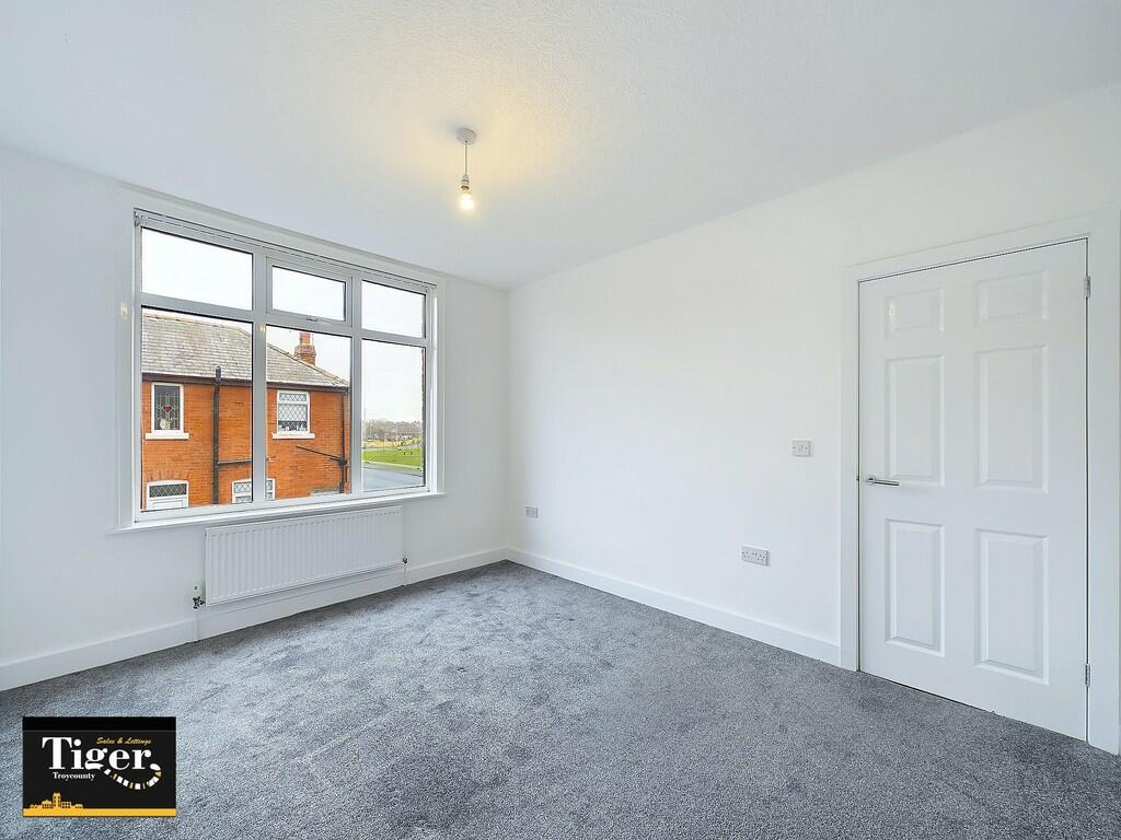 CAM02176G0-PR0389...