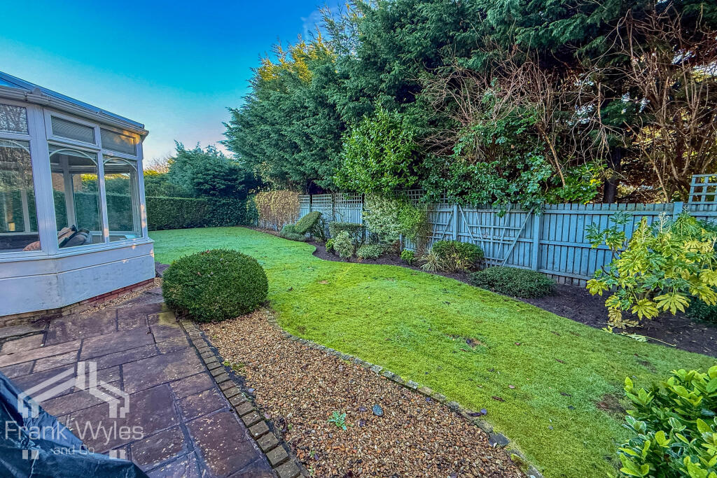 20251216-20251216_141056348_iOS