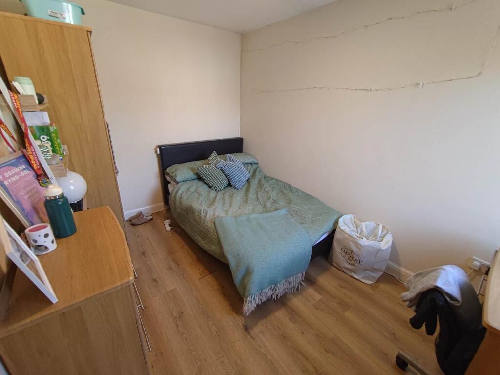 First floor middle b