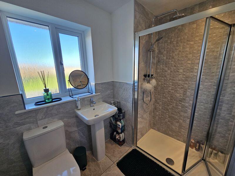En-Suite To Master One