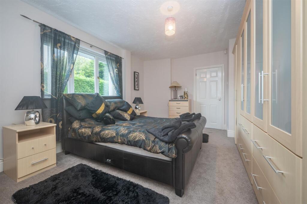 bedroom (ground floor)