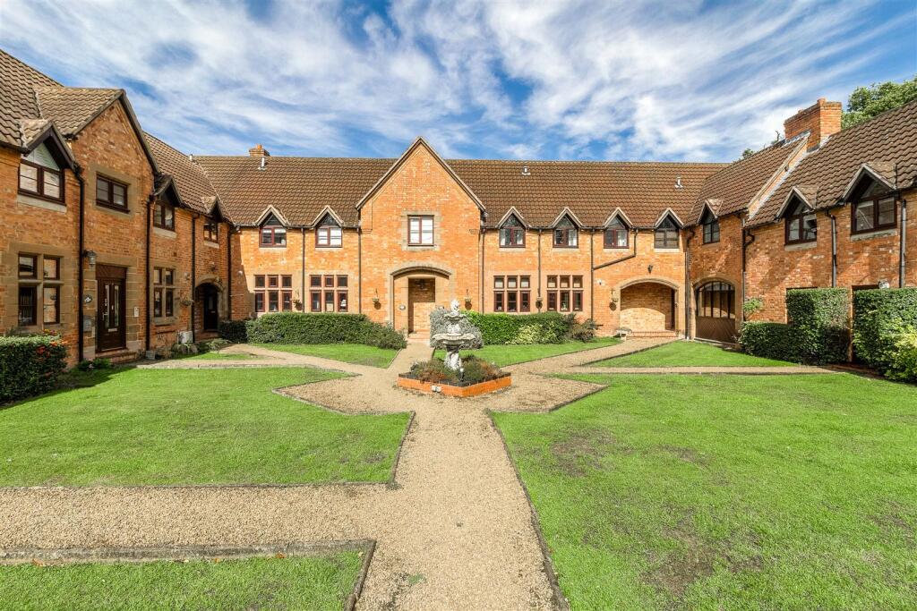 7 Weston Hall Stables, Bulkington