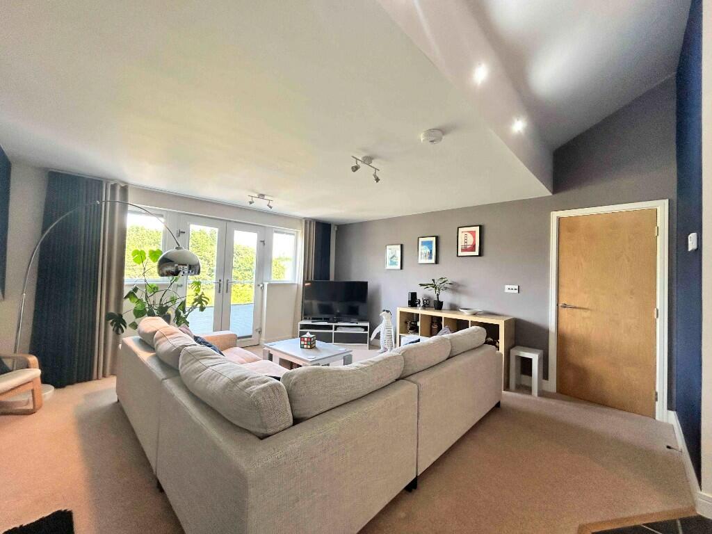 Living Room/Kitchen