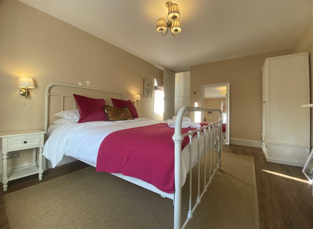 Bedroom 3 II.jpg