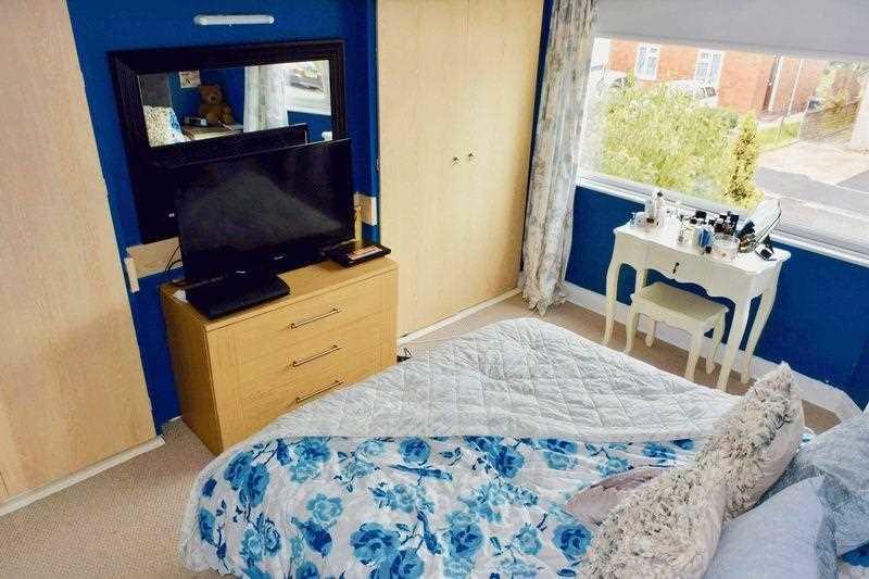 bedroom1