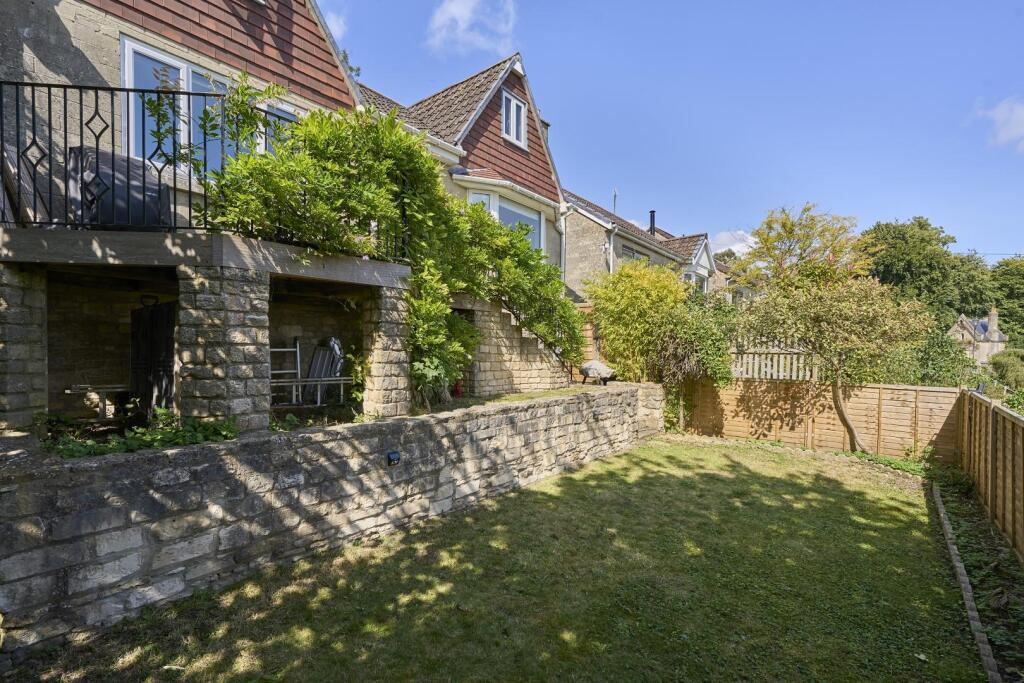 Exterior Front Garden.jpg