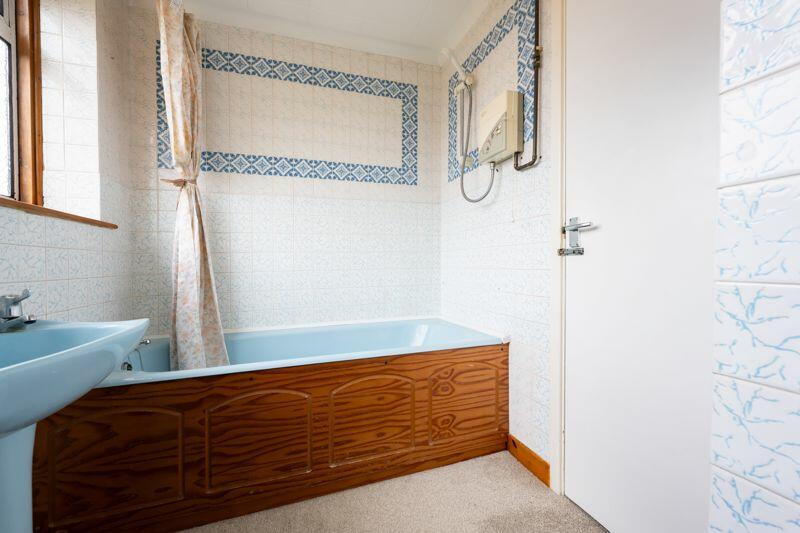 BATHROOM (2)