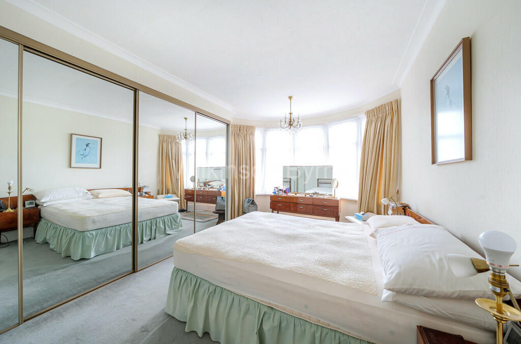 f200b97e-98c7-42c...