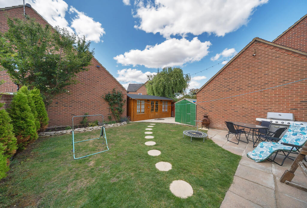 1313569-4-68653fc...