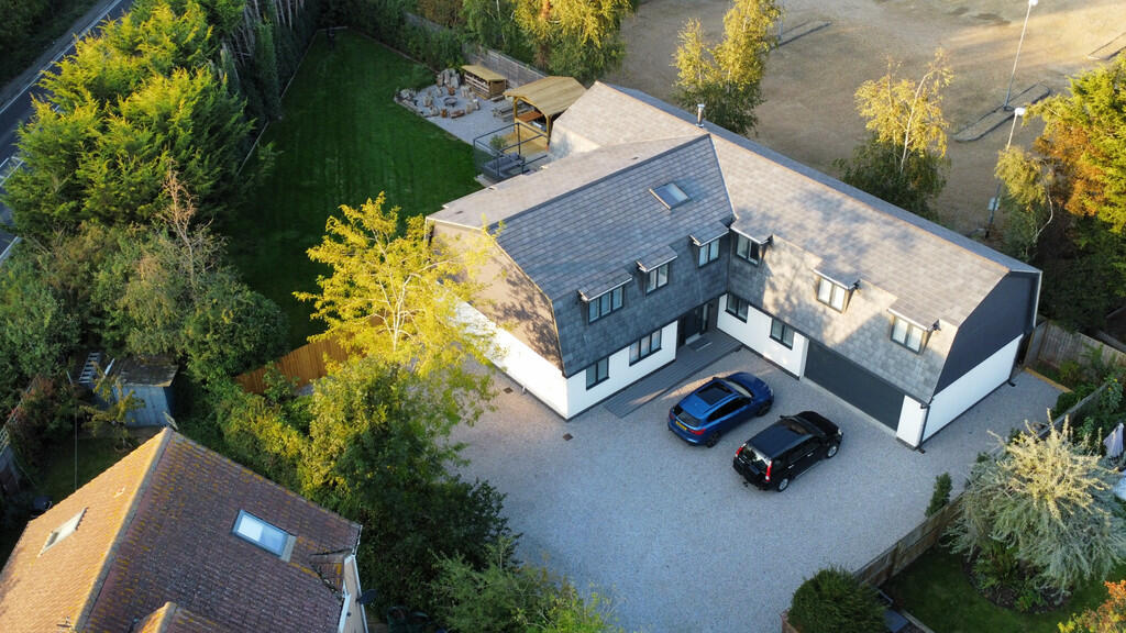 B_House Front Dro...