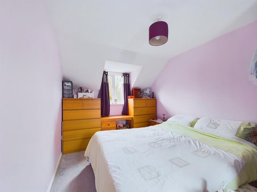 CAM01338G0-PR0087-STILL010