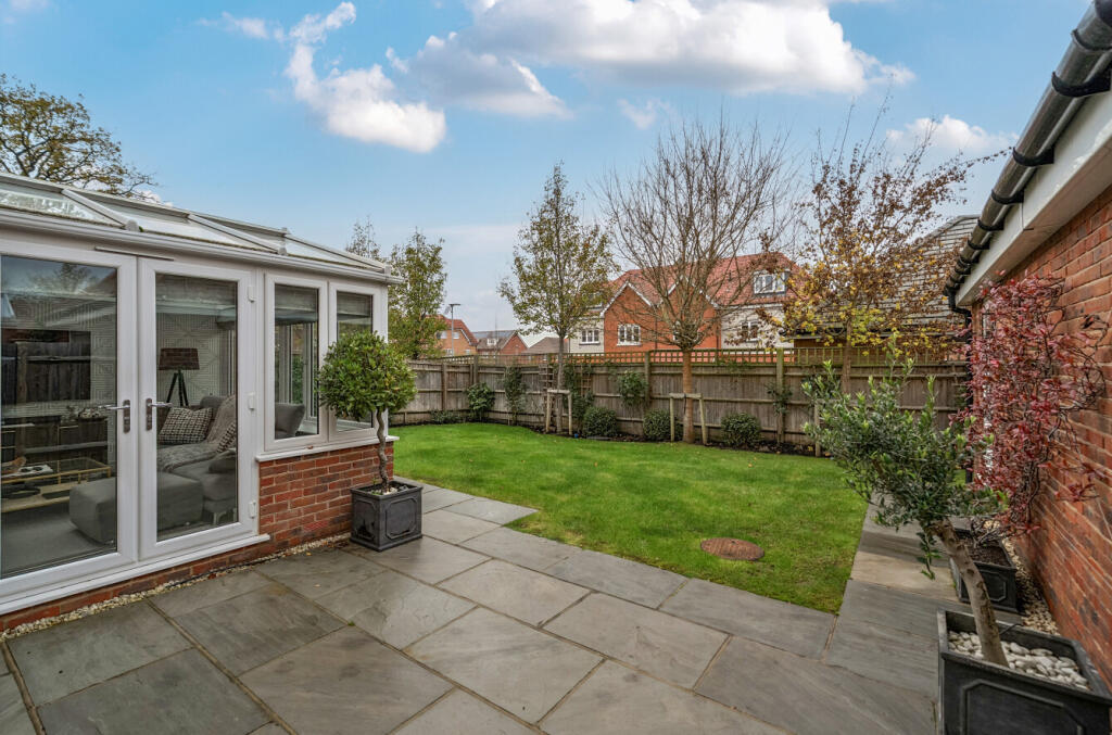 1385312-13-692864...