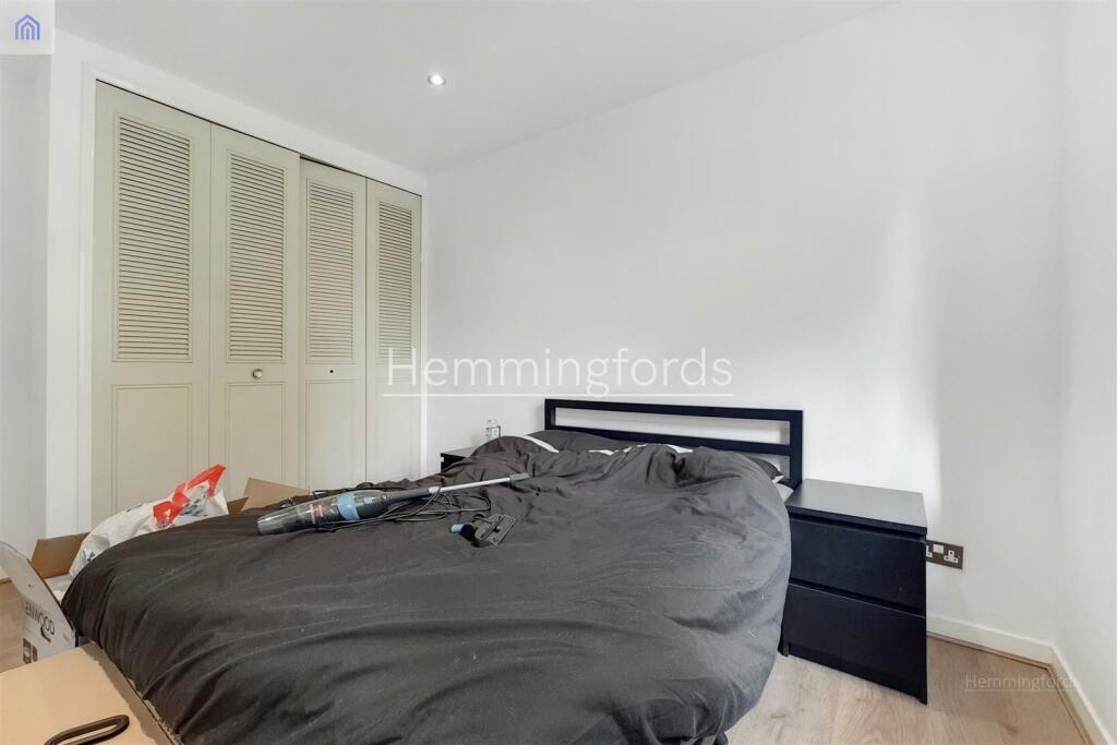 4_Bedroom-1.jpg